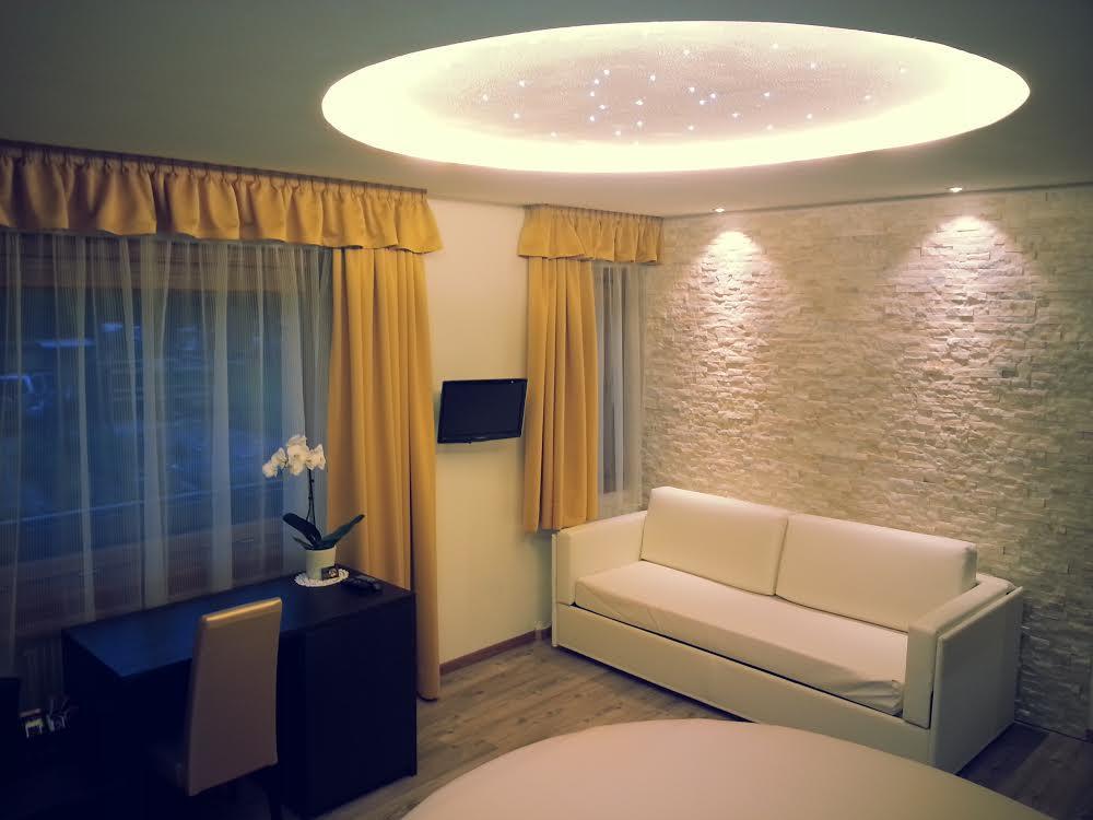 ארונצו די קדורה Hotel Al Sole מראה חיצוני תמונה